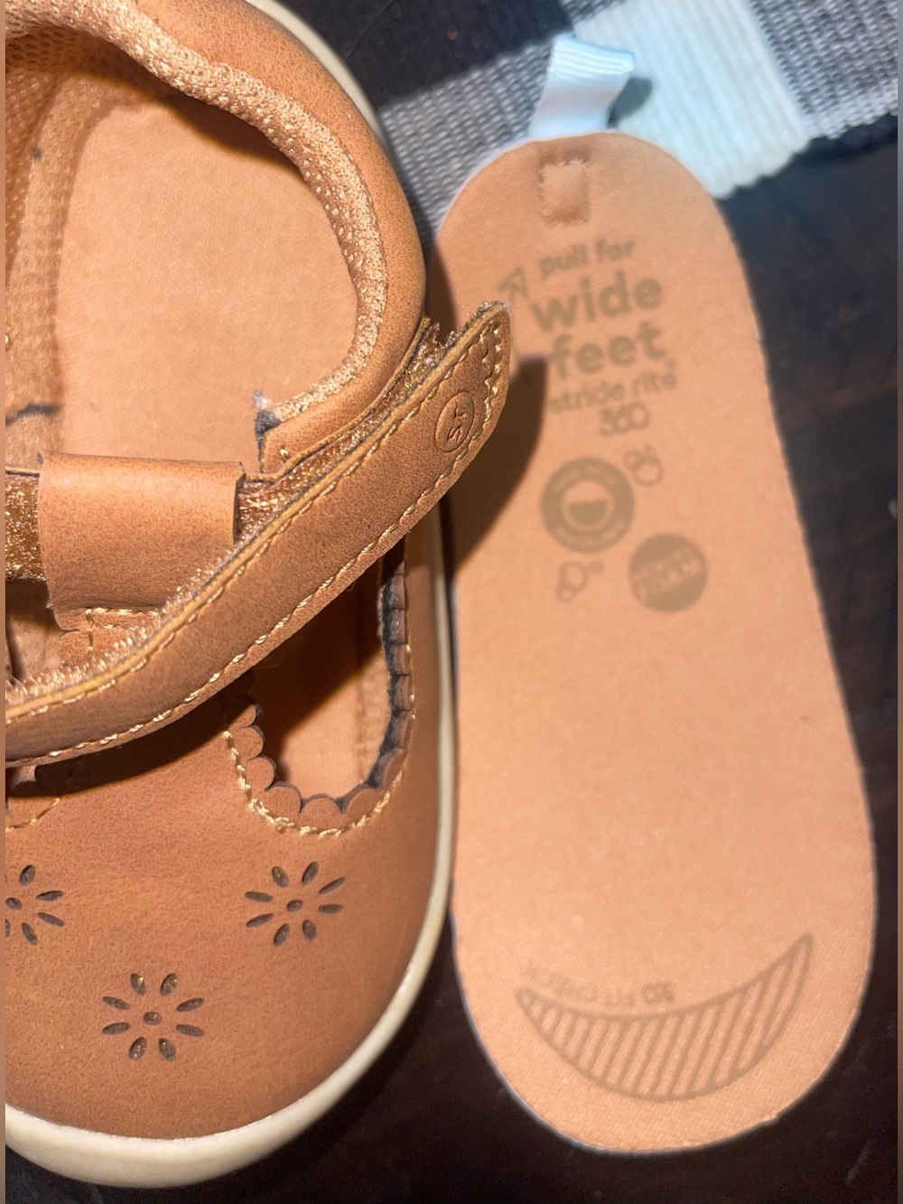 Stride Rite 360 Cheyenne Mary Jane 6M toddler girls brown tan shoe - Picture 9 of 10
